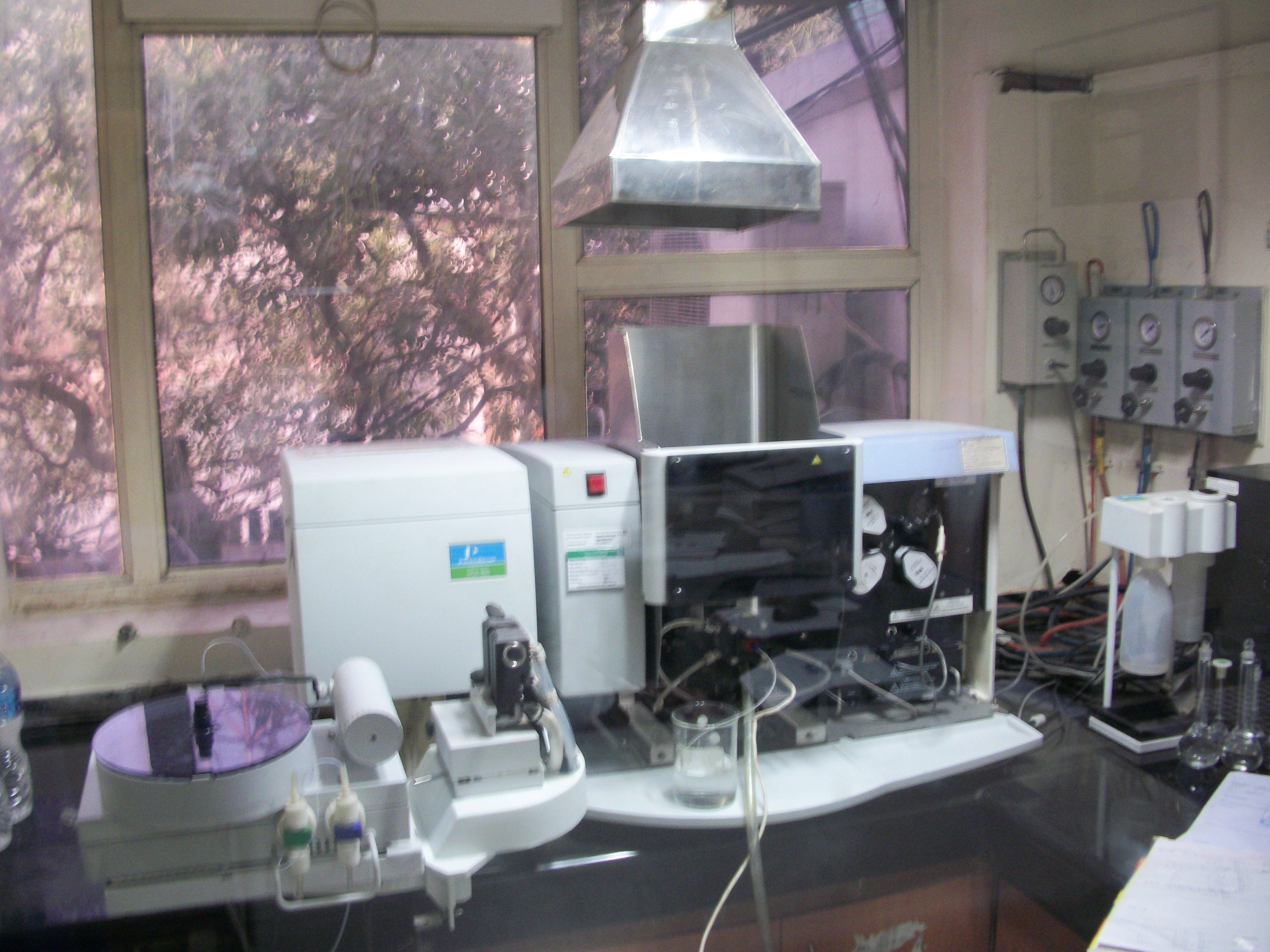 Free Introduction to AAS 1 Atomic Absorption Spectro photometer