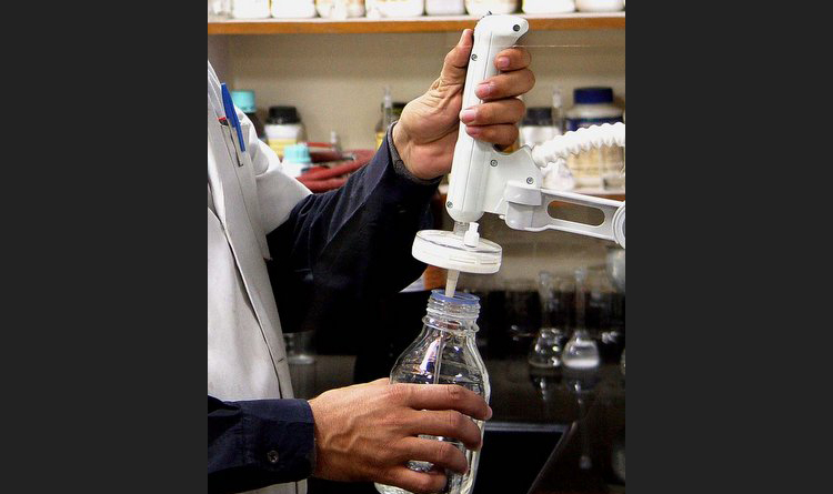 What is the right quality of water for HPLC analysis?